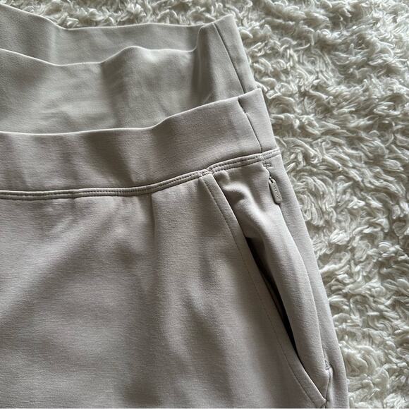 Athleta Seasoft Pant Abalone Grey Size L - Picture 7 of 12